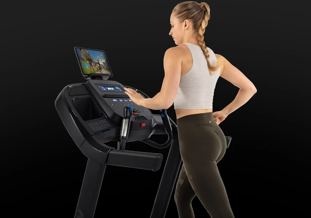 Horizon 7.0 AT Treadmill (Studio Series) - Image 5