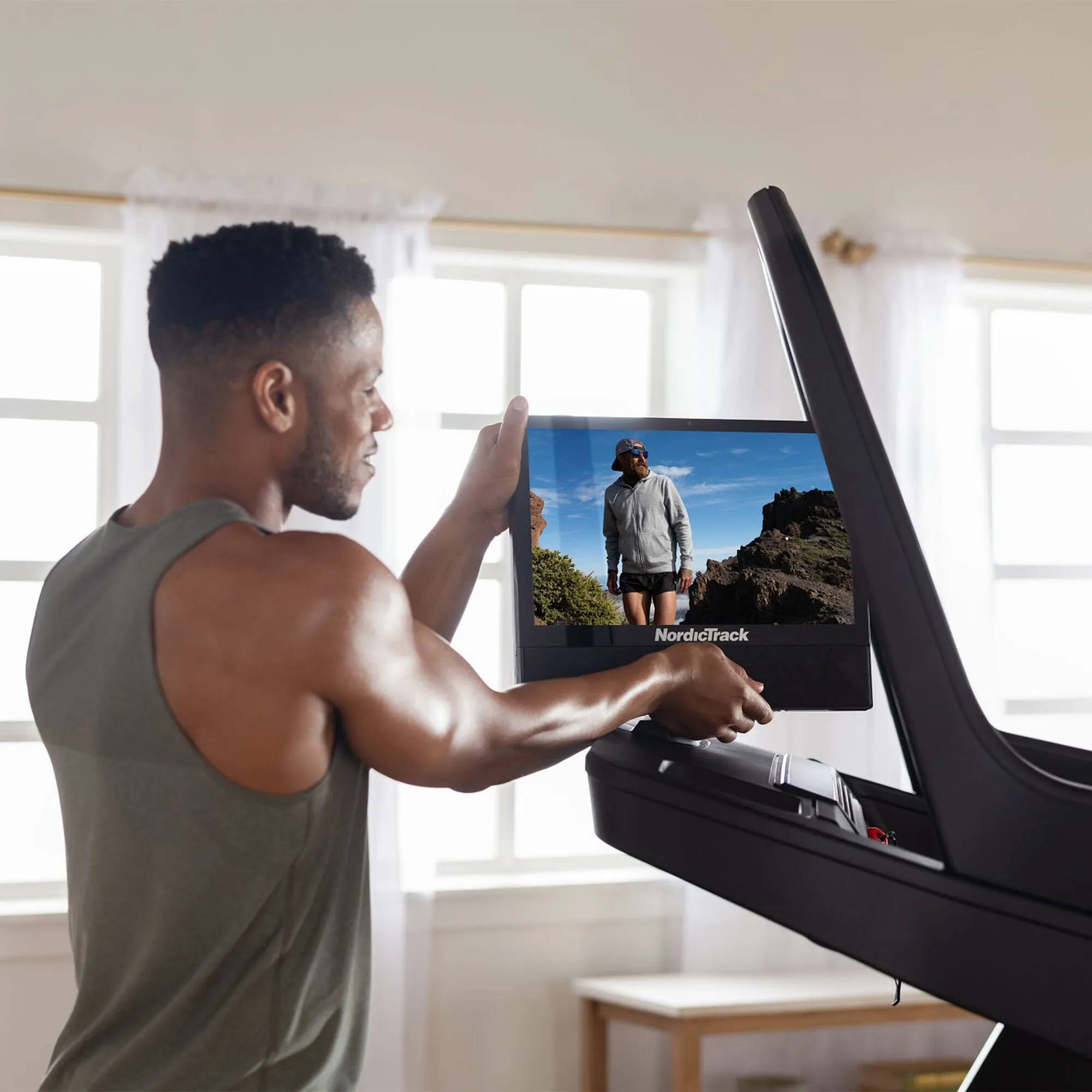 NordicTrack Elite X16i Treadmill - Image 6