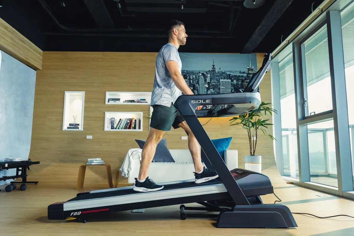 SOLE F80 Treadmill - Image 6